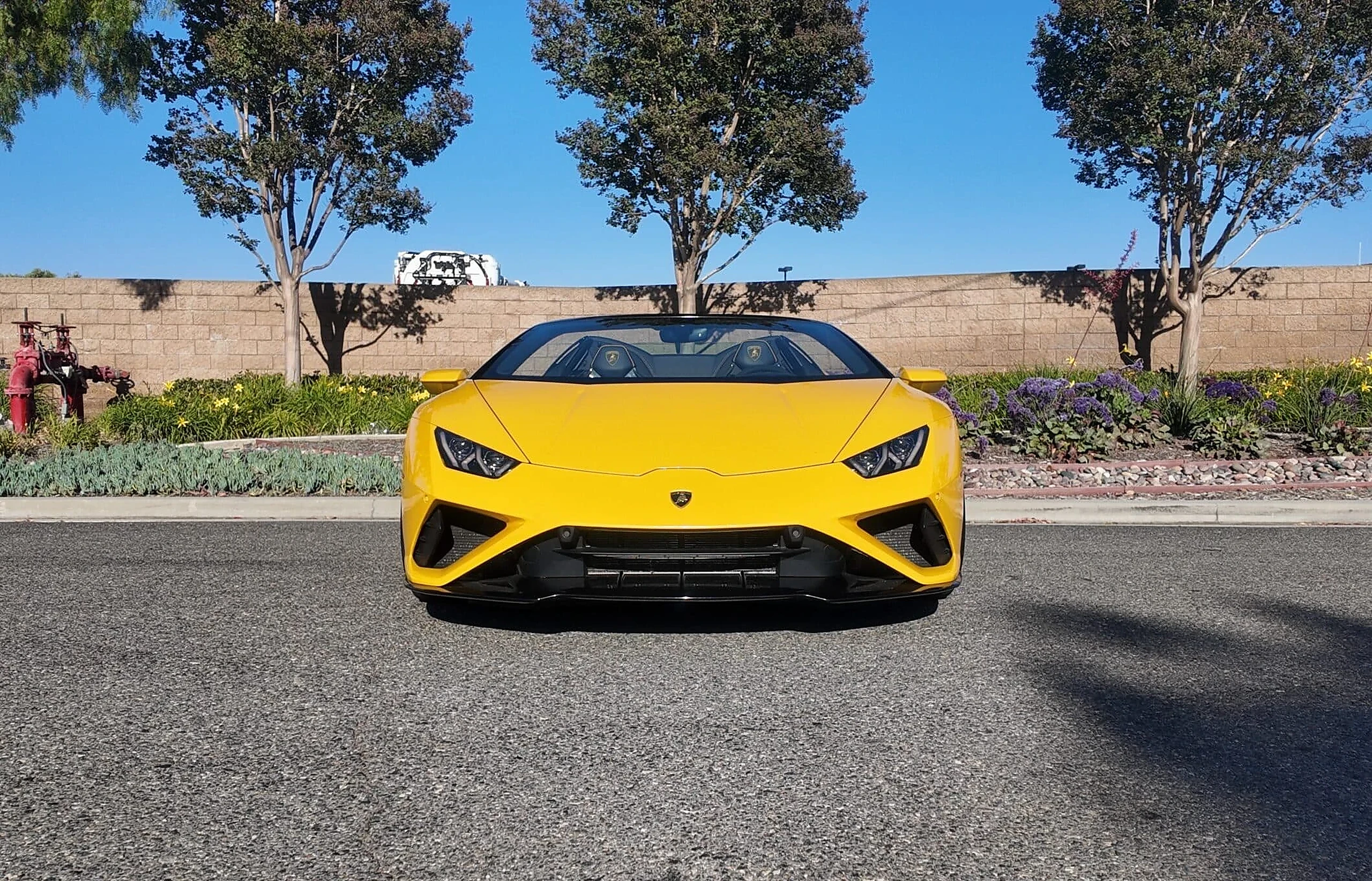 Lamborghini Huracán EVO Spyder detail relevant to birthday exotic car rentals on MIA / LUX