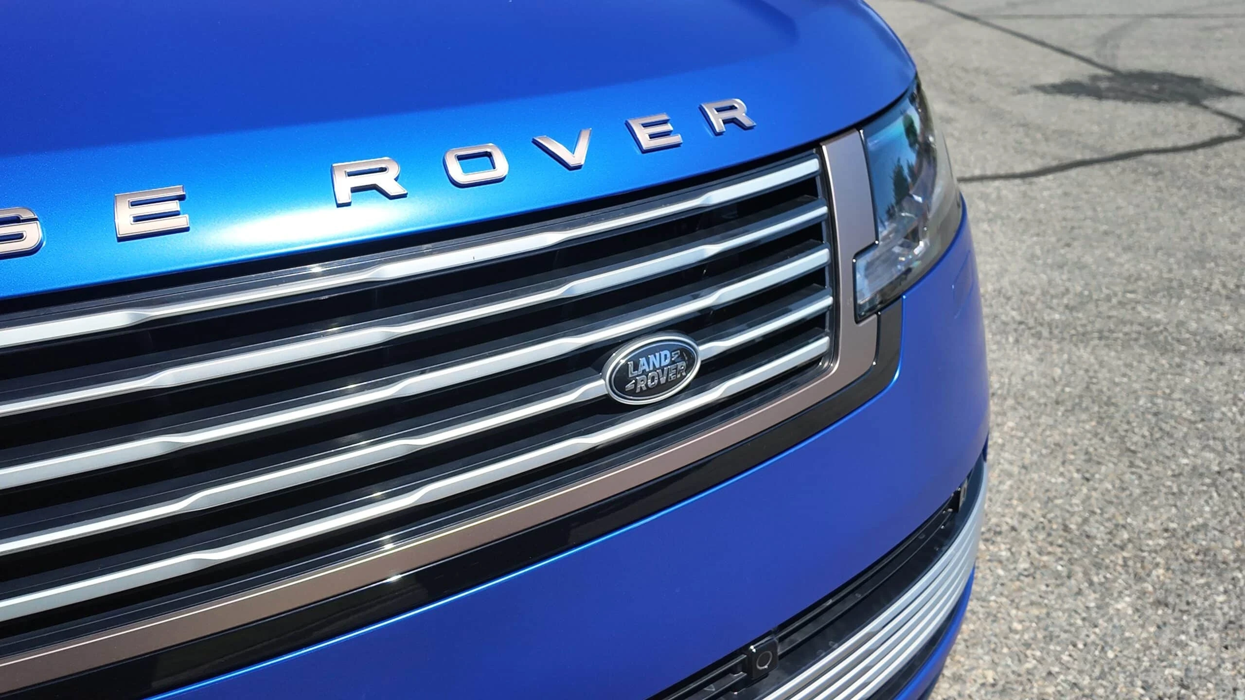 Range Rover SV detail relevant to miami hotel delivery on MIA / LUX
