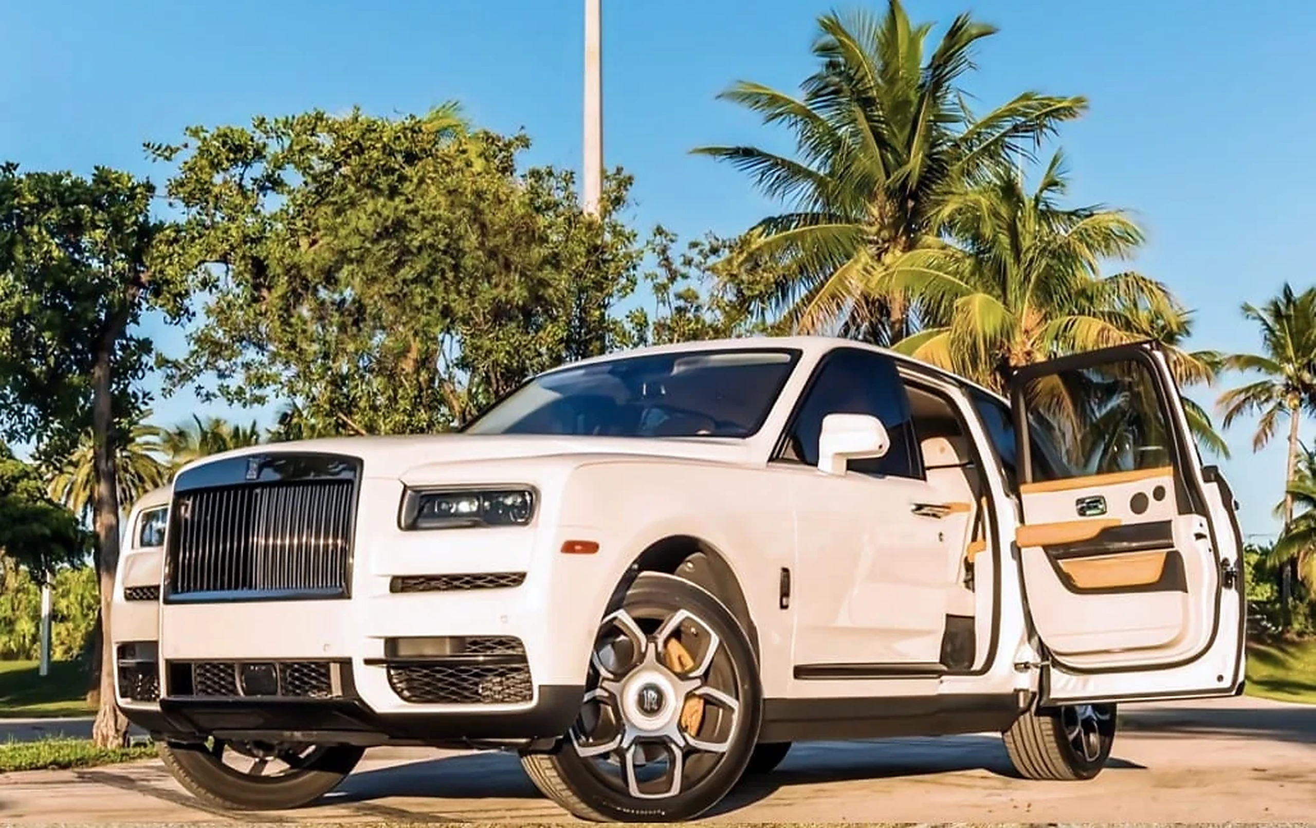 Rolls-Royce Cullinan Black Badge detail relevant to luxury shopping-trip car rentals on MIA / LUX